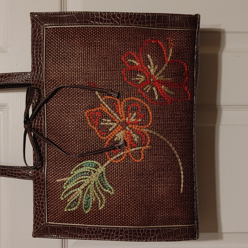 🌞 Liz Claiborne Bag